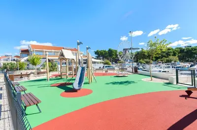 Dječje igralište u objektu Apartments Brankaa