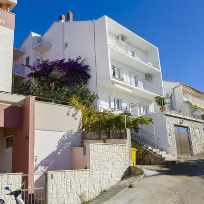 Apartments Rada