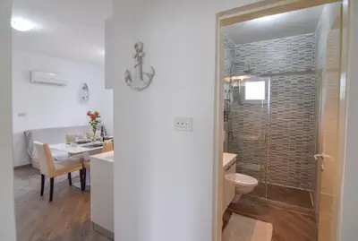 Kupaonica u objektu Apartment Pocrnja