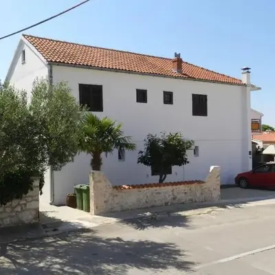 Apartment and Room Ivica