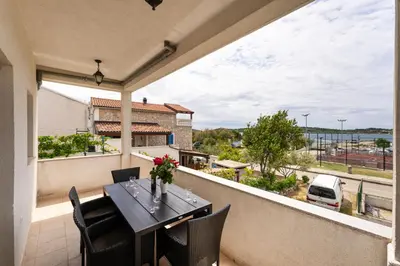 Balkon ili terasa u objektu Spacious Apartments by the Sea in Srima, Vodice