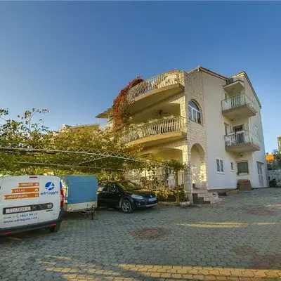 Apartments Nada
