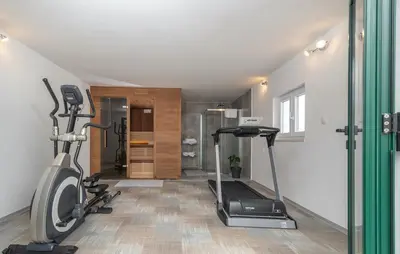 Fitness centar i/ili fitness sadržaji u objektu Luxury Villa Ivy