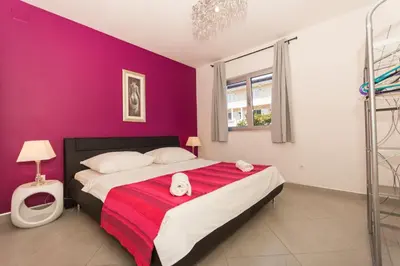 Krevet ili kreveti u jedinici u objektu Apartments by the sea Tribunj, Vodice - 24102