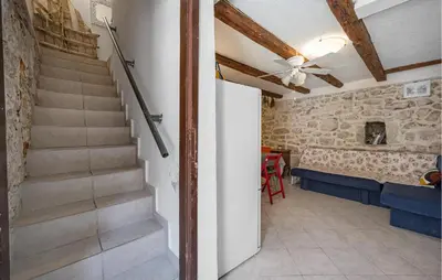 Tlocrt objekta 2 Bedroom Cozy Home In Tisno
