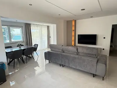TV i/ili zabavni centar u objektu Plavi Val 3