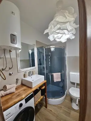 Kupaonica u objektu Gariful