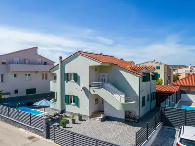 Bazen u objektu Villa S - Five Bedroom Villa with Private Pool ili u blizini