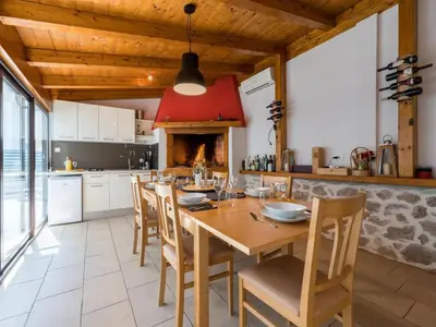 Kuhinja ili čajna kuhinja u objektu Villa S - Five Bedroom Villa with Private Pool