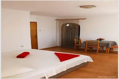 Krevet ili kreveti u jedinici u objektu Apartments Juras - Studio Apartment with Loggia Ana