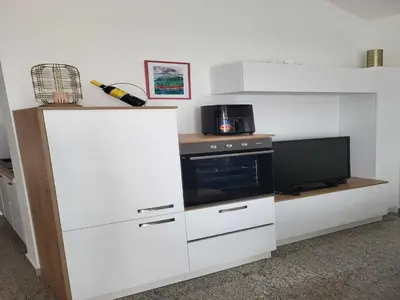 Kuhinja ili čajna kuhinja u objektu Villa Analena - Two Bedroom Apartment 2