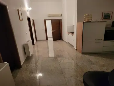 Kuhinja ili čajna kuhinja u objektu Villa Analena - Two Bedroom Apartment 2