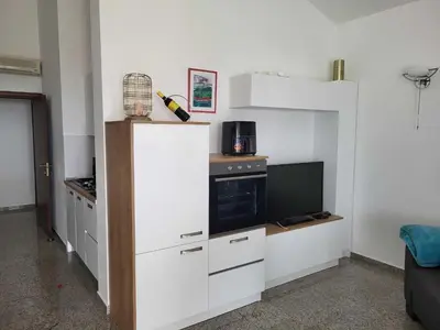 Kuhinja ili čajna kuhinja u objektu Villa Analena - Two Bedroom Apartment 2