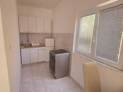 Kuhinja ili čajna kuhinja u objektu Apartments Mateo - One Bedroom Apartment - White