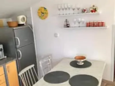 Kuhinja ili čajna kuhinja u objektu Apartment Belu - Two Bedroom Apartment With Sea View