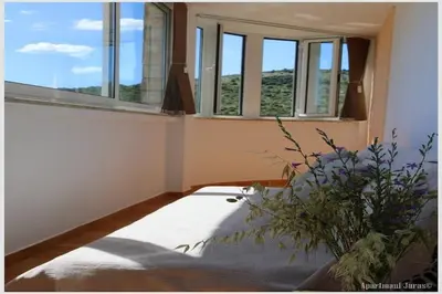 Krevet ili kreveti u jedinici u objektu Apartments Juras - Studio Apartment with Balcony and Side Sea View Tea