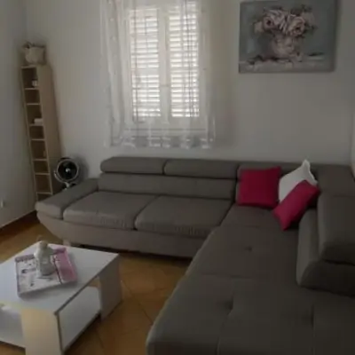 Apartments Dea & Paula - Classic Two Bedroom Apartment with Terrace