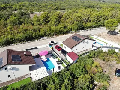 Bazen u objektu Villa Shaula 1 - Three Bedroom House with Pool ili u blizini