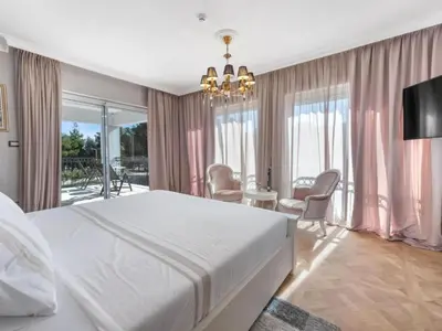 Krevet ili kreveti u jedinici u objektu Villa Carolus in Vodice - Five Bedroom Villa with Terrace and Swimming pool
