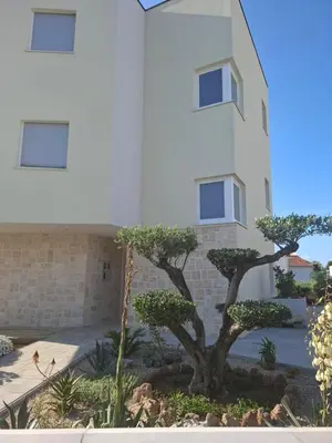 Zgrada u kojoj se nalazi apartman