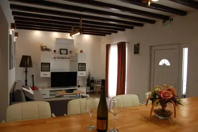 TV i/ili zabavni centar u objektu Holiday Home Luca