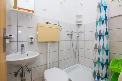 Kupaonica u objektu Apartments by the sea Rogoznica - 24598