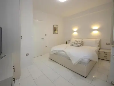 Krevet ili kreveti u jedinici u objektu Villa Gabriel - Three Bedroom Villa with Outdoor Pool