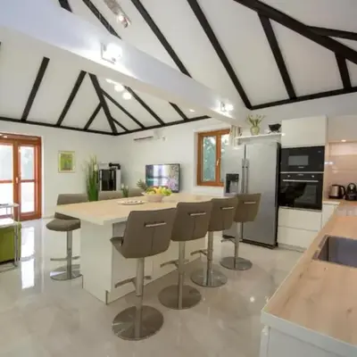 Villa Gabriel - Three Bedroom Villa with Outdoor Pool