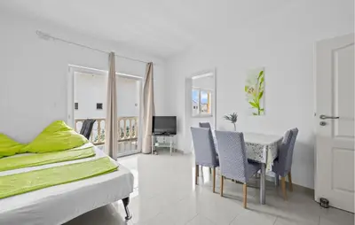 Krevet ili kreveti u jedinici u objektu Beautiful Apartment In Vodice With Wifi