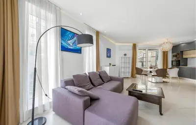 TV i/ili zabavni centar u objektu Lovely Apartment In Murter With Wifi - Csv284
