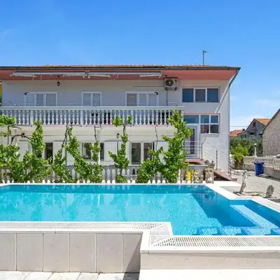 Beautiful Apartment In Sibenik