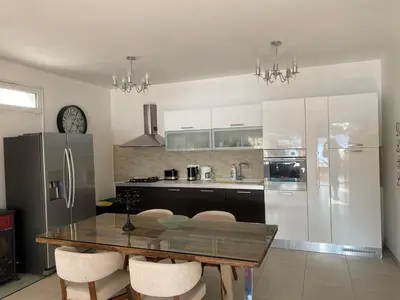 Kuhinja ili čajna kuhinja u objektu Toma - house by the sea
