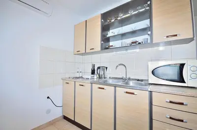 Kuhinja ili čajna kuhinja u objektu Apartments Lavanda Vodice