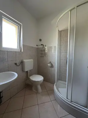 Kupaonica u objektu Sunce economy room with kitchenette