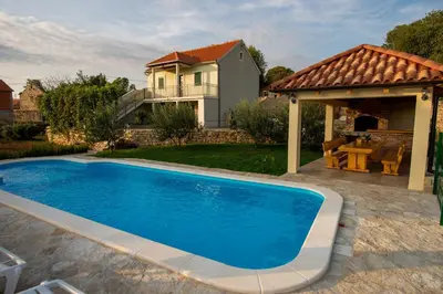 Bazen u objektu Villa Magic with heated pool ili u blizini
