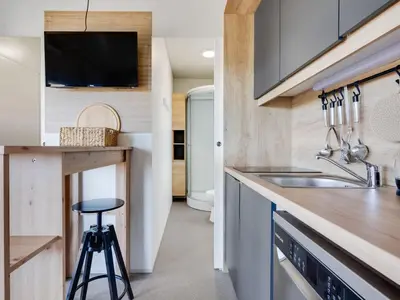 Kuhinja ili čajna kuhinja u objektu Holiday Home Ivanka Delux by Interhome