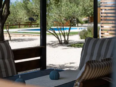 Bazen u objektu Holiday Home Mira Delux by Interhome ili u blizini