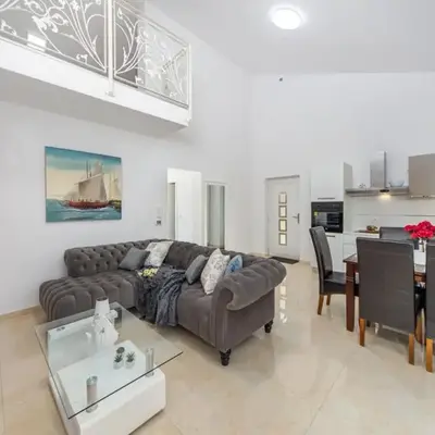 Villa Shaula 2 - Three Bedroom House with Pool