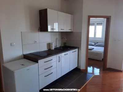 Kuhinja ili čajna kuhinja u objektu Apartmani Simonović
