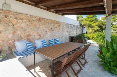 Popločani dio dvorišta ili vanjski dio objekta Apartments by the sea Sparadici, Sibenik - 24420