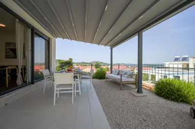 Balkon ili terasa u objektu Villa Tramontana with pool