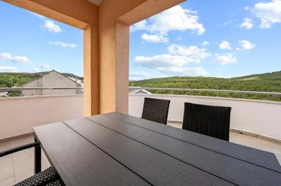 Pogled na planine ili pogled na planine iz apartmana