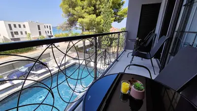 Bazen u objektu Apartment Eleganza ili u blizini