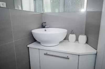 Kupaonica u objektu Luxury Studio Apartment White Sensation
