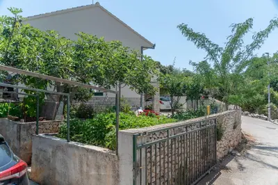 Vrt u objektu Apartman PAŠKO