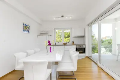 Kuhinja ili čajna kuhinja u objektu Apartment Royal