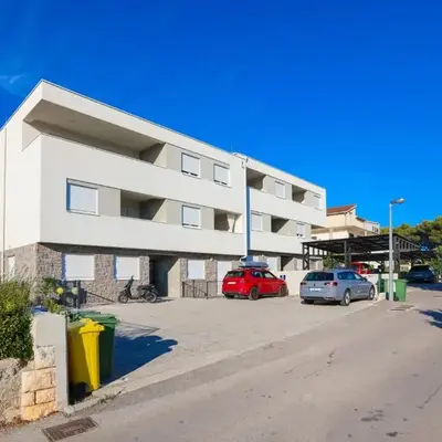 Apartments with parking space Brodarica - Sibenik - 24706