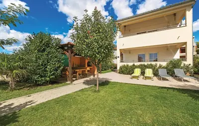 Tlocrt objekta Stunning Home In Vodice With Lake View