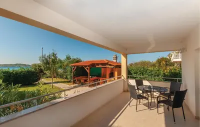 Tlocrt objekta Stunning Home In Vodice With Lake View