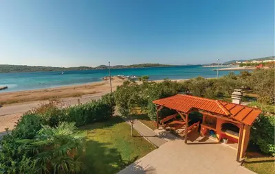 Tlocrt objekta Stunning Home In Vodice With Lake View